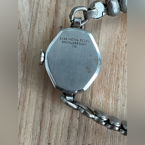 Caravelle Ladies Watch Vintage White Gold Filled Stretch Bracelet Mechanical - Picture 7 of 10